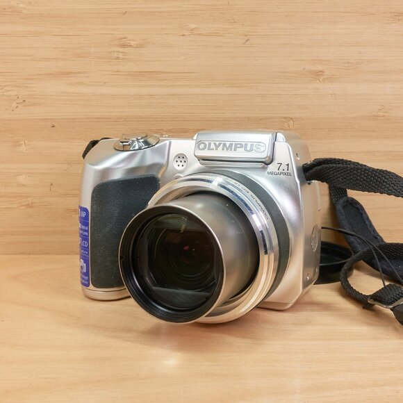 Olympus SP-510UZ 7.1 MP Digital Camera, 10x Optical Zoom - Picture 1 of 11